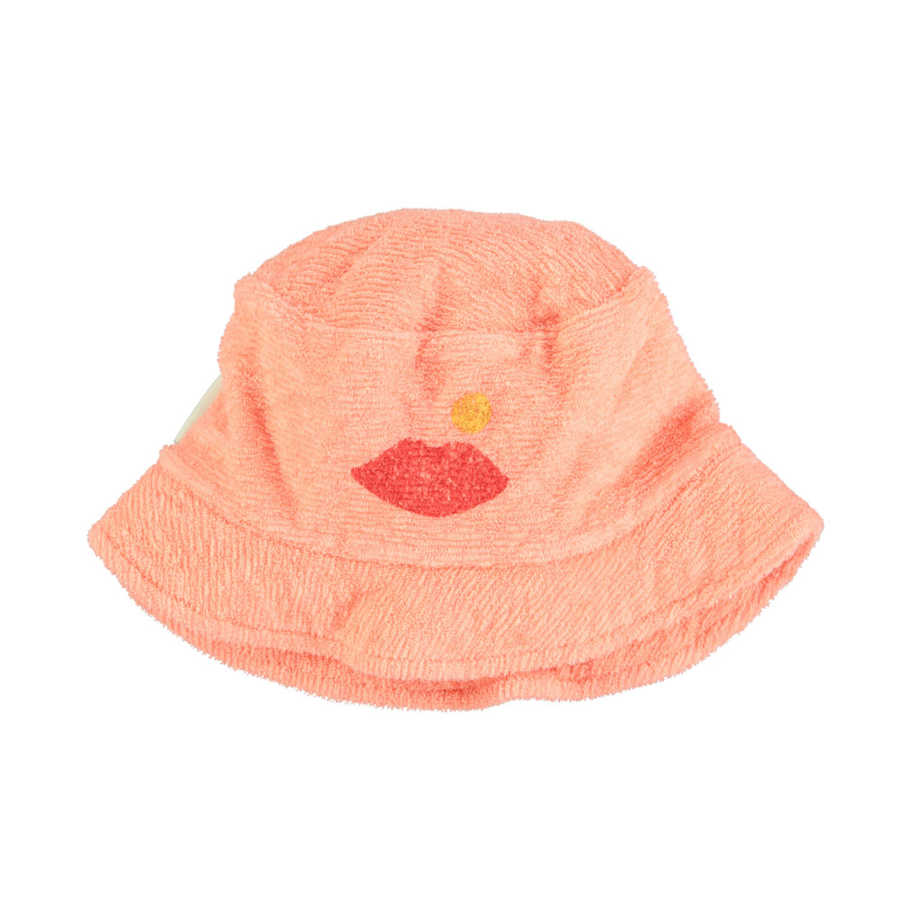 [piupiuchick/피우피우칙] hat | coral w/ lips print